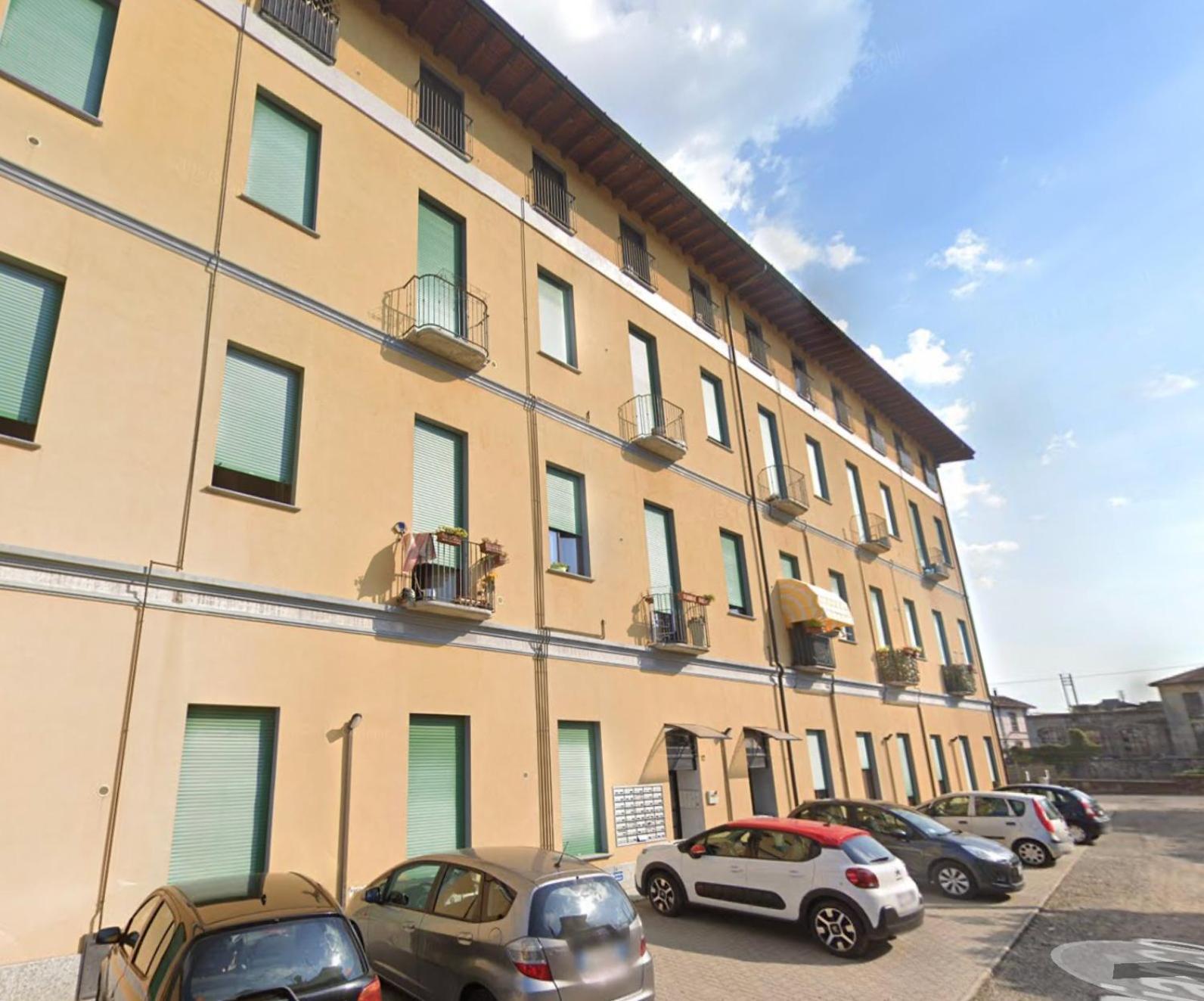 Апартаменти 10' Da Malpensa & 1' Dalla Stazione TreniShuttle Сомма-Ломбардо Екстер'єр фото